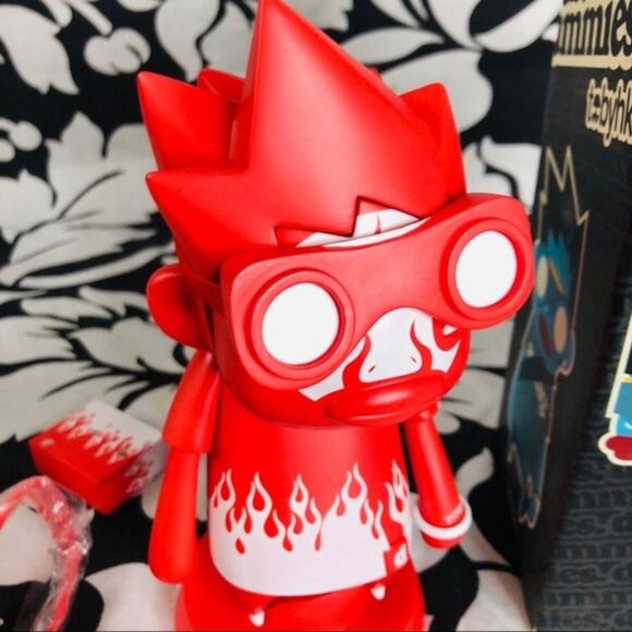 Tobyhk 2006 Kaching Dumb Dummies Red Ver Vinyl Toy - Picture 9 of 16